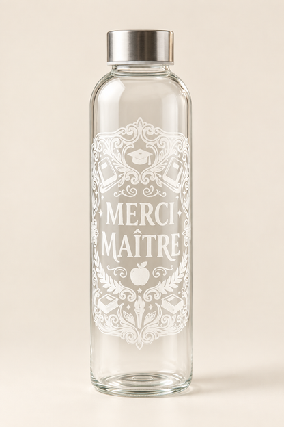 Gourde Merci Maître en packshot studio